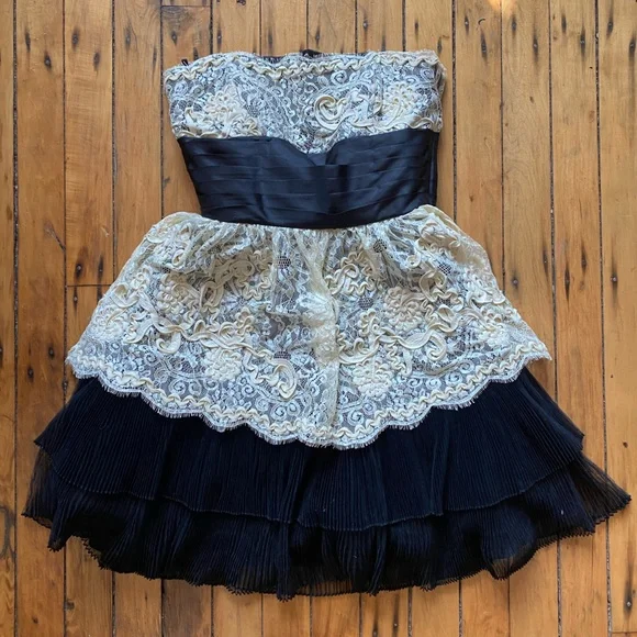 Vintage Betsy Johnson Strapless Lace Prom Dress Black and White, size 4 - Picture 1 of 10